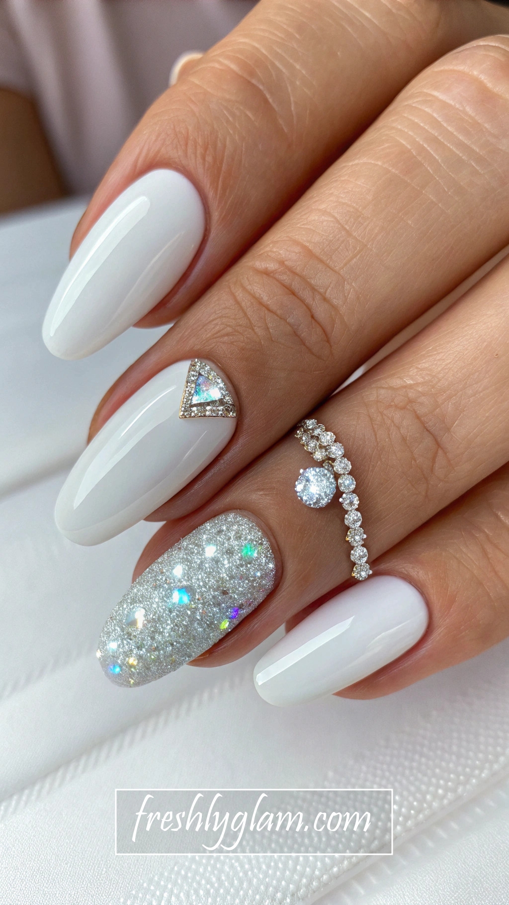 038 DiamondAC0 Tipped Iridescent Nails for a Chic and Iconic Runway Look