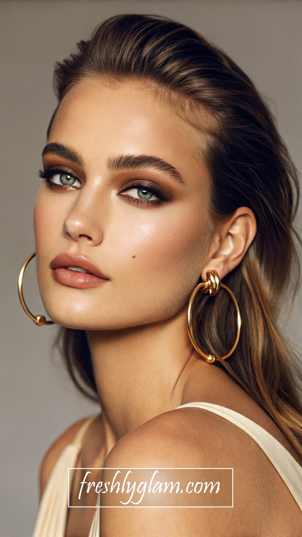 047 Iconic Supermodel Inspired Makeup Look with Nude Gloss and Bronzed Glow 1