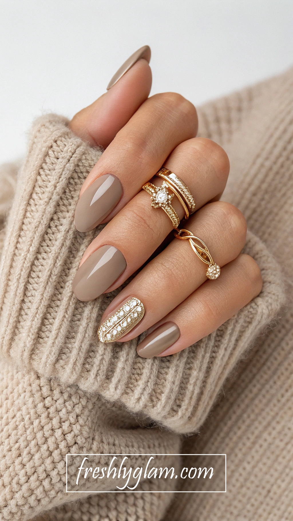 072 Chic Glossy Taupe Nails with Cozy Luxury Vibes for the Stylish Fashionista